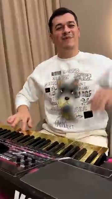 Сакит Самедов - твои карие глаза супер музыка 2026 смотреть онлайн