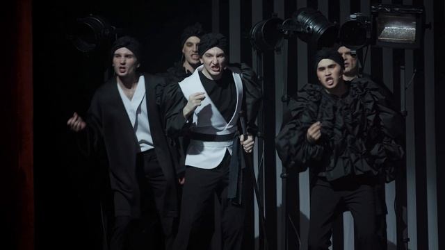 В.Баскин "Великий Гэтсби" - "Мистер Вулфшим" нар.артРФ Александр Выскрибенцев, артисты хора и балета смотреть онлайн