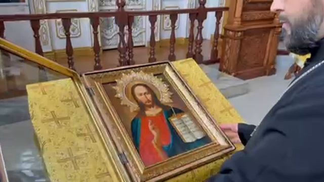 Боец специальной военной операции передал икону в храм г. Крымска смотреть онлайн