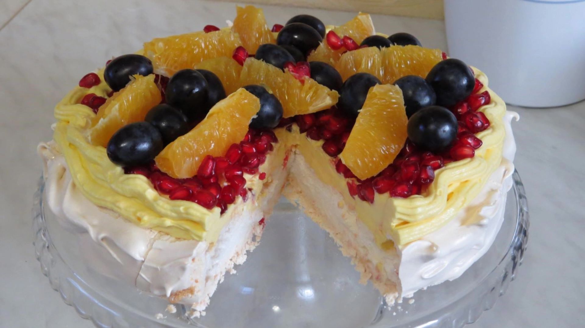 Торт АННА ПАВЛОВА ФАНТАСТИЧЕСКИЙ ВОЗДУШНЫЙ Торт! ОБАЛДЕННО ВКУСНЫЙ! PAVLOVA Cake смотреть онлайн