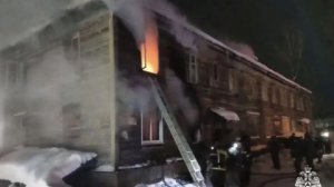 Двое человек погибли при пожаре в Иркутской области