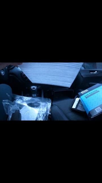 Solaris HS. 45 тысяч пробега. Замена воздушных фильтров. #solaris #solarishs #заменафильтра смотреть онлайн