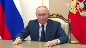 Программа "Главные новости" на 8 канале от 12.01.2026 Часть 1