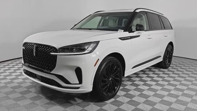 Lincoln Aviator 2025 года смотреть онлайн