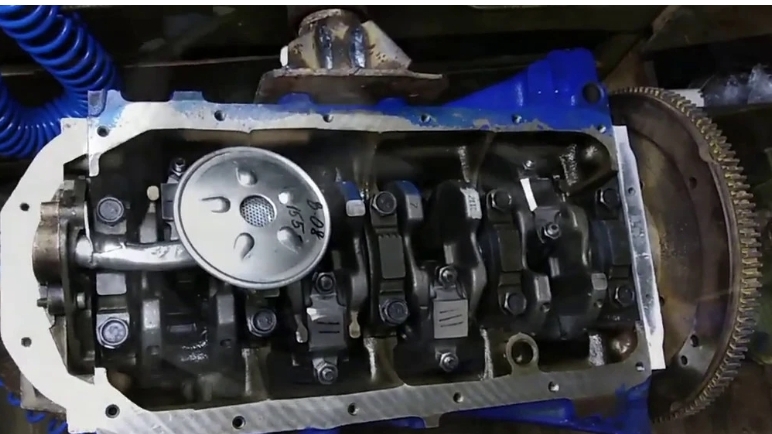 17. Установка маховика. Установка маслонасоса. Проблемы при установке маслоприемника. Сцепление смотреть онлайн