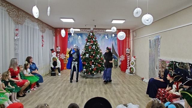 Новый год в подготовительных группах 2025г.