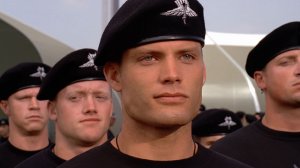 Любимый отрывок из фильма «Звездный десант» - Starship Troopers (1997) HD
