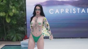 Топ-модели в мини бикини - попки🔥почти без одежды || Показ купальников