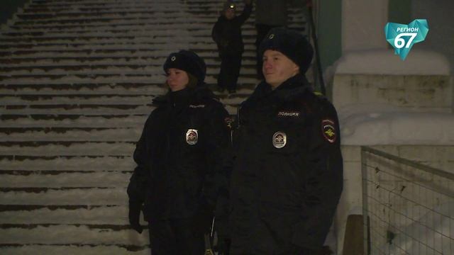 Смоленские полицейские обеспечили общественные порядок на новогодних каникулах смотреть онлайн