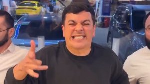 Сакит Самедов - Внукова Аэропорт на заправке друзьями таксисты братья кайфует