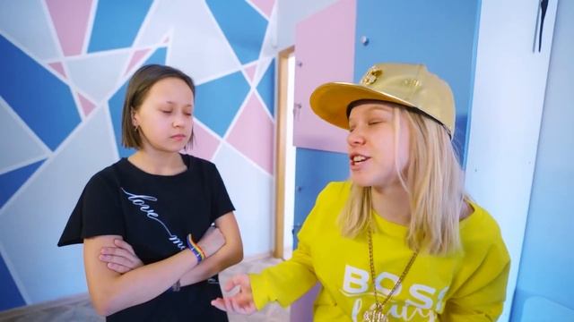 Школьники Призвали Ужасного Монстра! Жуткая История на Каникулах! До Мурашек! Мы Семья - Лучшее! смотреть онлайн