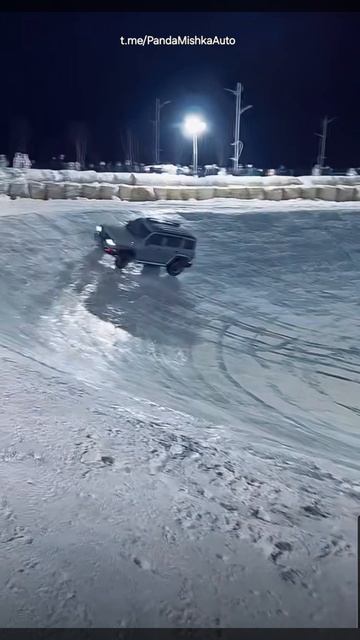 Tank 300 участник аттракциона 💪#автоизкитая смотреть онлайн