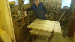 Столешница для нового стола, своими руками, из массива сосны. Самые дешевые струбцыны.