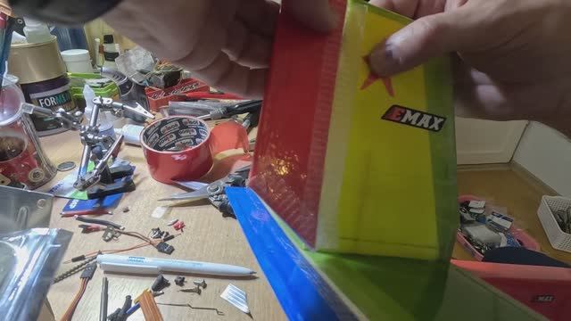 БПЛА из потолочной плитки, FPV самолет своими руками смотреть онлайн