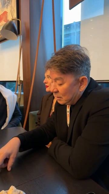 В каждом человеке заложена ценность, какая? смотреть онлайн