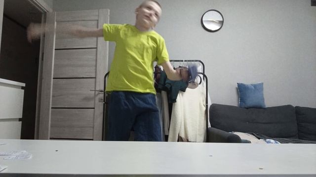 Я танцую под песню винтик! Как вам? ❤️😊 смотреть онлайн