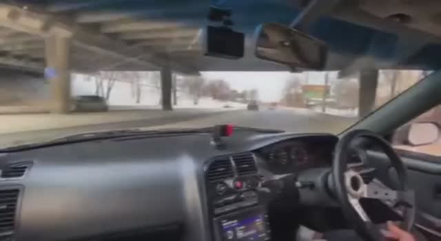 БОКОМ  НА СКАЕ