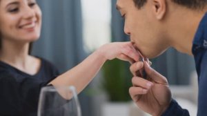 "МОИ ПАЛЬЧИКИ " Любовь Пузикова-музыка и монтаж, слова Светланы Качуриной, исп. Лариса Гончарова