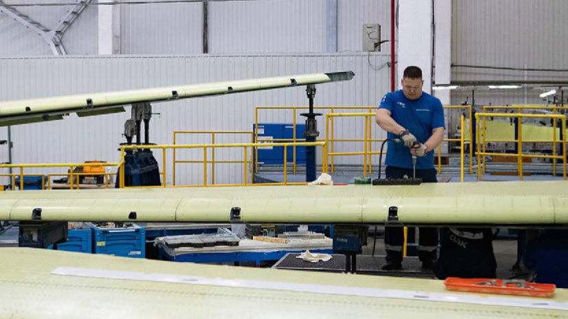 ОАК в 2025 году выполнила планы по поставке военной техники по гособоронзаказу смотреть онлайн