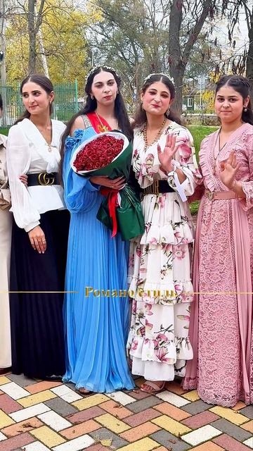 ⚜️Очаровательные цыганочки⚜️ #шукарни#красавицы #ябьяв#цыганская#свадьба#роскошные#романо#стиль смотреть онлайн