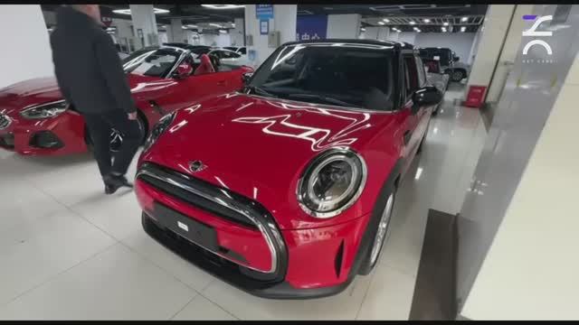 Обзор Mini Cooper. 134 силы. NetCars смотреть онлайн