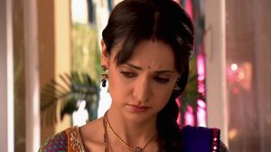 Цвета страсти 143 серия «Мохини похищает Самрата» (сериал, 2014)