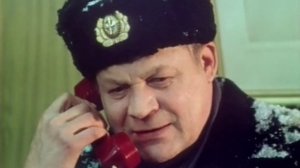 "Аэропорт со служебного входа" (1986) каждый должен нести свой крест!