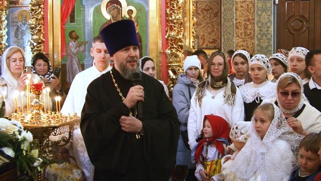 Рождество 2026. Настоятель от. Алексий Дроздов, поблагодарил хор "РАДОВЕСТЬ" за участие в Празднике. смотреть онлайн