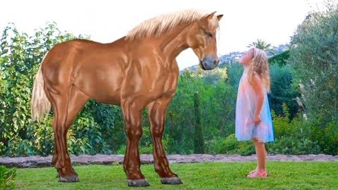 ЛОШАДЬ ВЫРОСЛА ЧТОБЫ ИГРАТЬ С ДЕТЬМИ СРОЧНО ПОМОГАЙТЕ РЕБЕНКУ смотреть онлайн