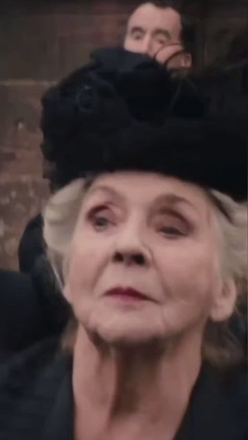 Поймала букет не в том месте, не в тот час смотреть онлайн