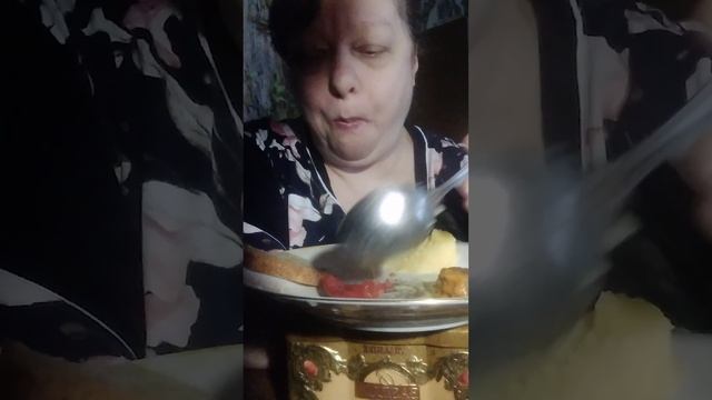 Мукбанг обычная еда смотреть онлайн