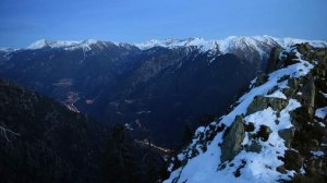 Испанскую лыжницу Масип вместе с собакой унесло лавиной на горе в Андорре