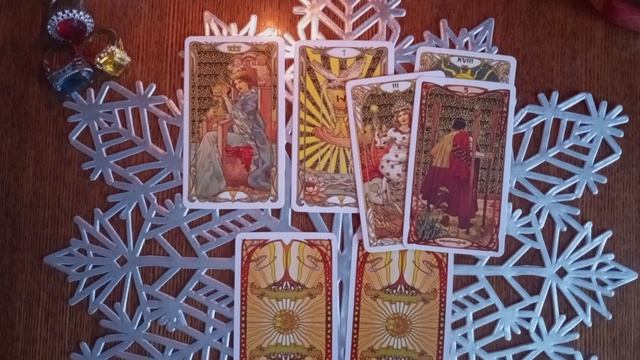 Расклад на Новый год. смотреть онлайн