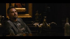 Босс мафии отказался от мирного решения | Отрывок из фильма «Великий уравнитель»