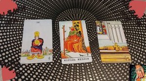 БУДЕТ ЛИ ПРИМИРЕНИЕ С ВАШИМ ЛЮБИМЫМ ЧЕЛОВЕКОМ♥️♥️#расклад_на_ картах_таро#гадание_онлайн #таро