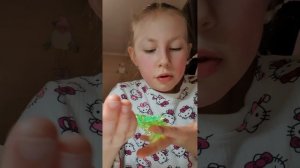 Распаковываем сквиш сороконожку 🐛