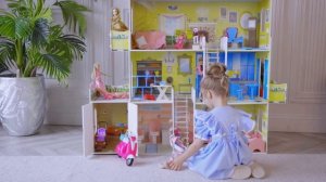 Деревянный кукольный домик "Лира", с мебелью