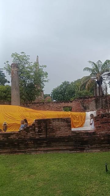 Спящий Будда не спит. Он помнит Храм, где победили не врага, а самого себя смотреть онлайн