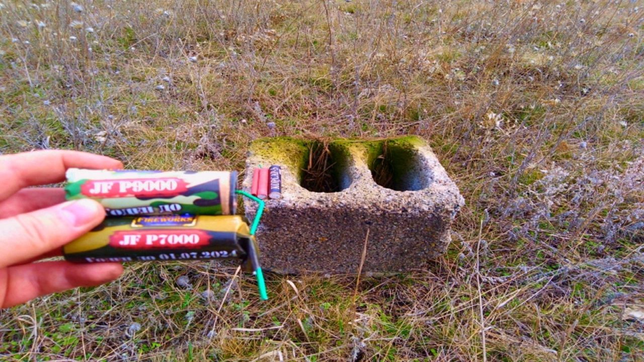 Ультра мощная петарда в шлакоблоке 💥👀 смотреть онлайн