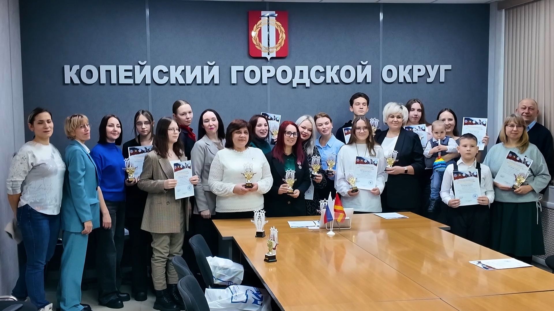 Копейчане получили кубки «герои тыла» смотреть онлайн