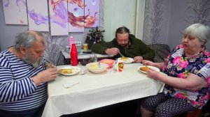 Ужин и вкусно завтракаем всей семьёй Сибирские будни ПОДВАЛ ИЛЬИЧА