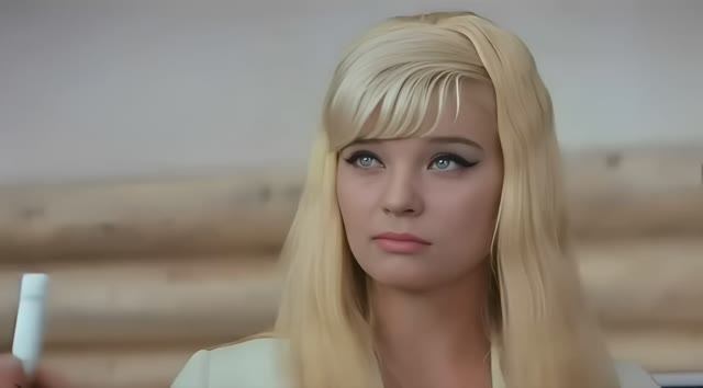 Бриллиантовая рука-ИИ ремикс смотреть онлайн