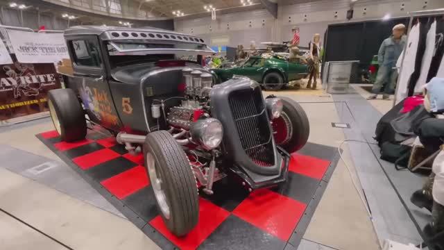 Авто выставка хот-родов "MoonEyes"  Йокогама 2025 смотреть онлайн