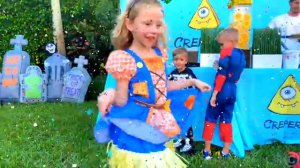 Настя и день рождения Ромы в стиле Хеллоуин [get.gt]