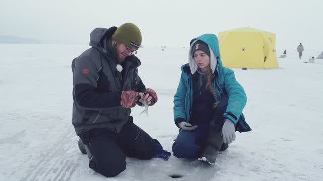 «СНАСТИ У НАСТИ» Ловля со льда на Зельвянском водохранилище.