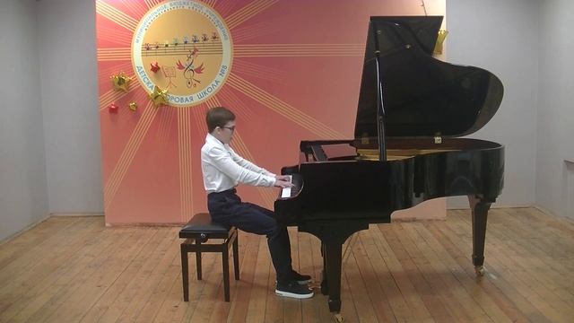 И.С. Бах "Инвенция 2-х гол. №8 F-dur", Г. Беренс "Этюд ор. 88 №11". Исполняет Грызунов Арсений смотреть онлайн