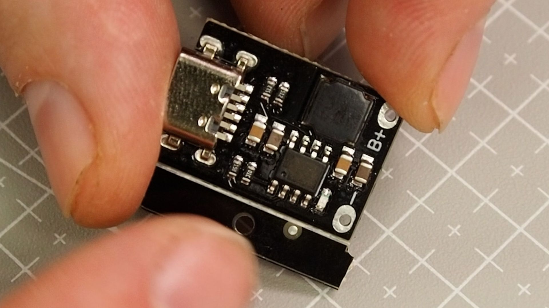 SK3624 - Модуль зарядки для 1S LiFePO4 смотреть онлайн