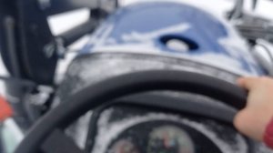 Чищу снег трактором-2