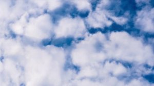 Михаил Солдатов - Плывут по небу облака