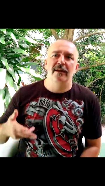 Клим Жуков про недостатки нанесения надписи на шлем Ивана Грозного смотреть онлайн